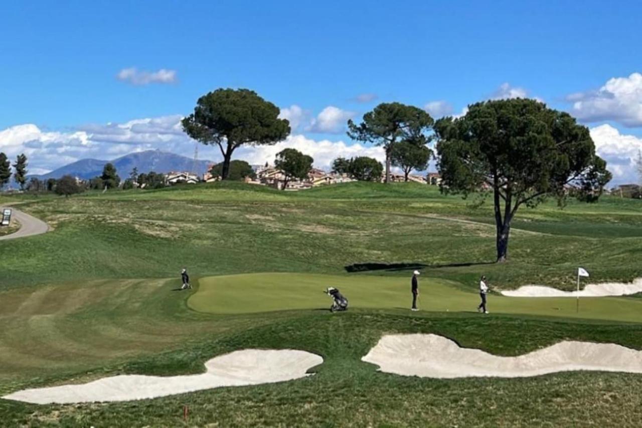 Marco Simone Golf Club Apartment Exterior foto